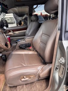 Dark Brown — 100 Series