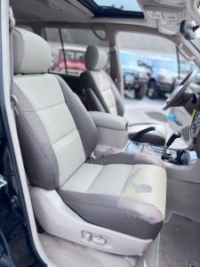 Gray / Charcoal Two-Tone — 100 Series